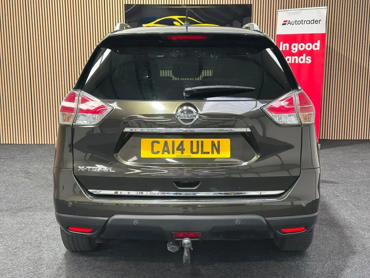 Used Nissan X-Trail Tekna 130 HP (95 kW) 2014 Green SUV