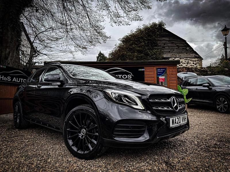 Used Mercedes GLA180 AMG line 122 HP (89 kW) 2020 Black SUV