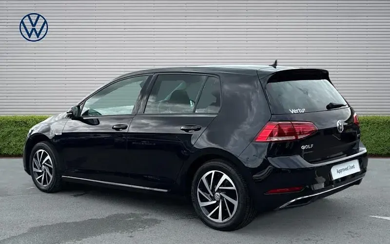 Used VW Golf VIII Edition 131 HP (96 kW) 2020 Black Hatchback