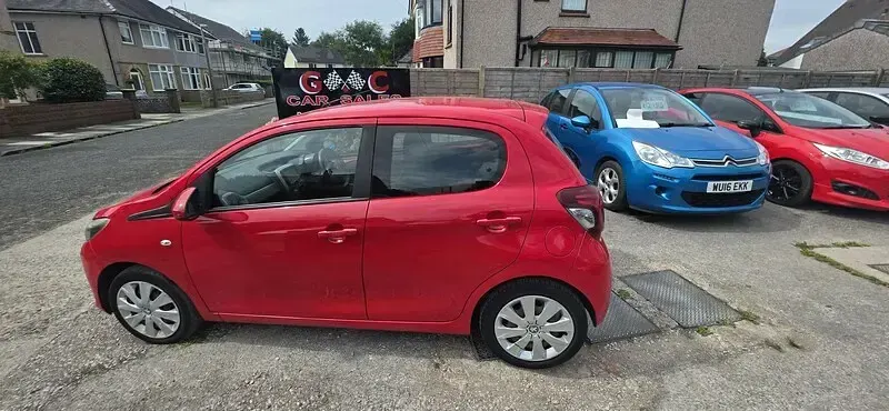 Used Peugeot 108 Active 68 HP (50 kW) 2015 Red Hatchback