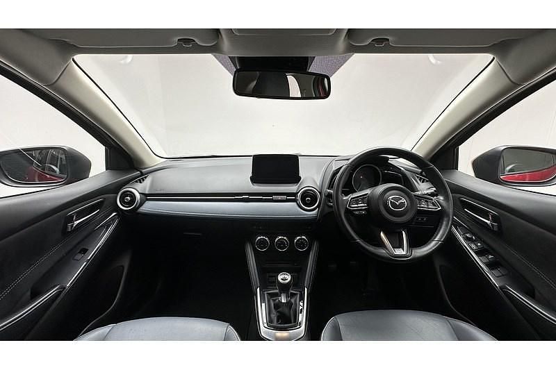 Usado Mazda 2 Inclusive 2021 Vermelho Citadino