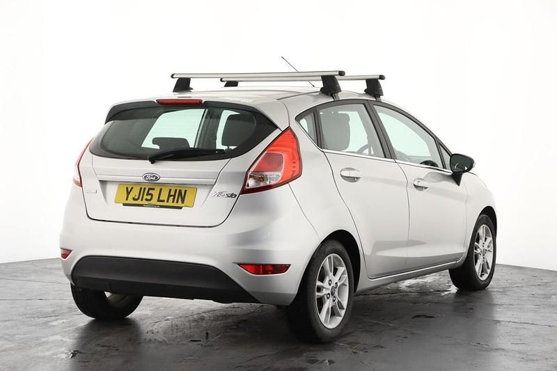 Used Ford Fiesta Zetec 2016 Silver Hatchback