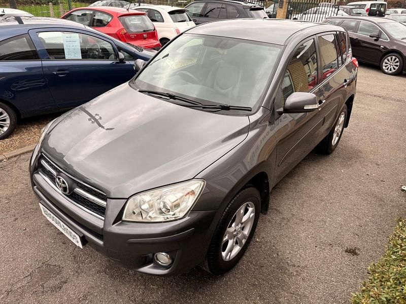 Used Toyota RAV4 2010 Grey SUV