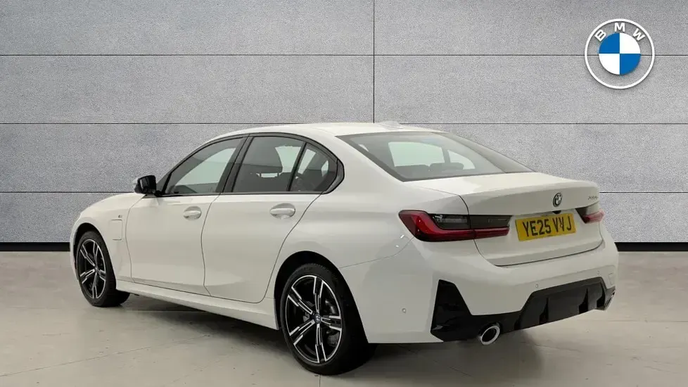 Used BMW 330 M Sport 288 HP (211 kW) 2025 White