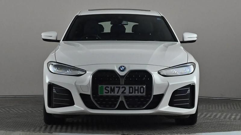 Used BMW i4 M Sport 250 kW (340 HP) 2022 White Sedan