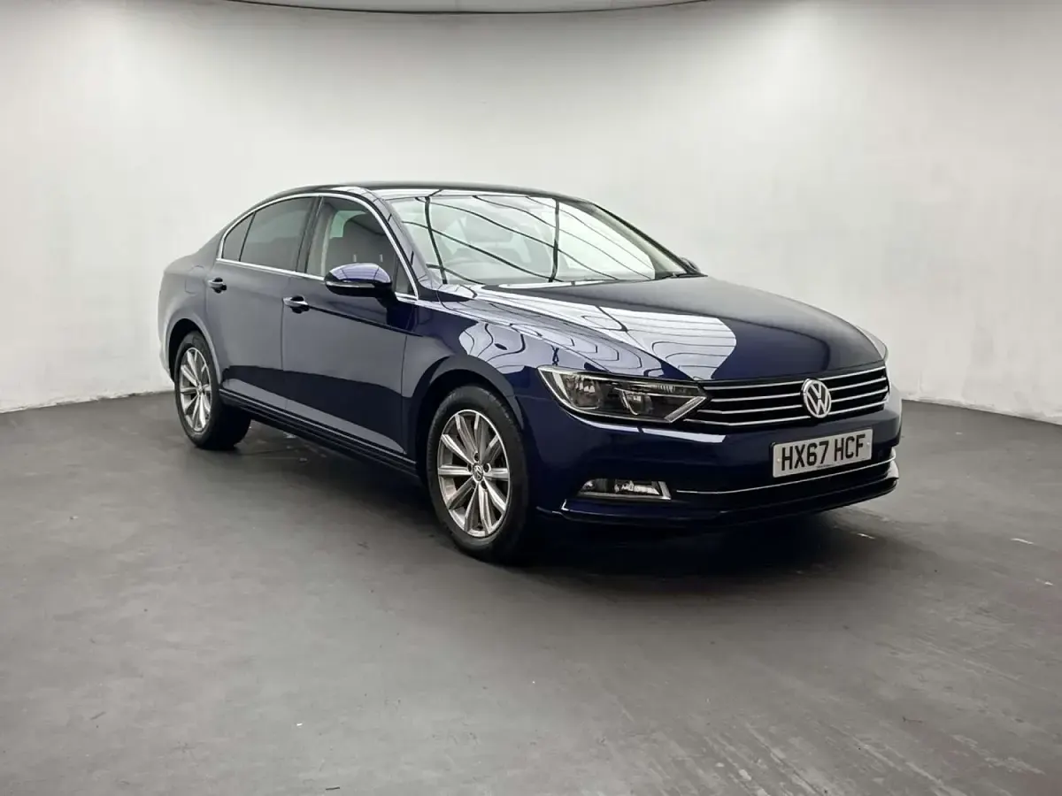 Used VW Passat Business 150 HP (110 kW) 2017 Blue Sedan