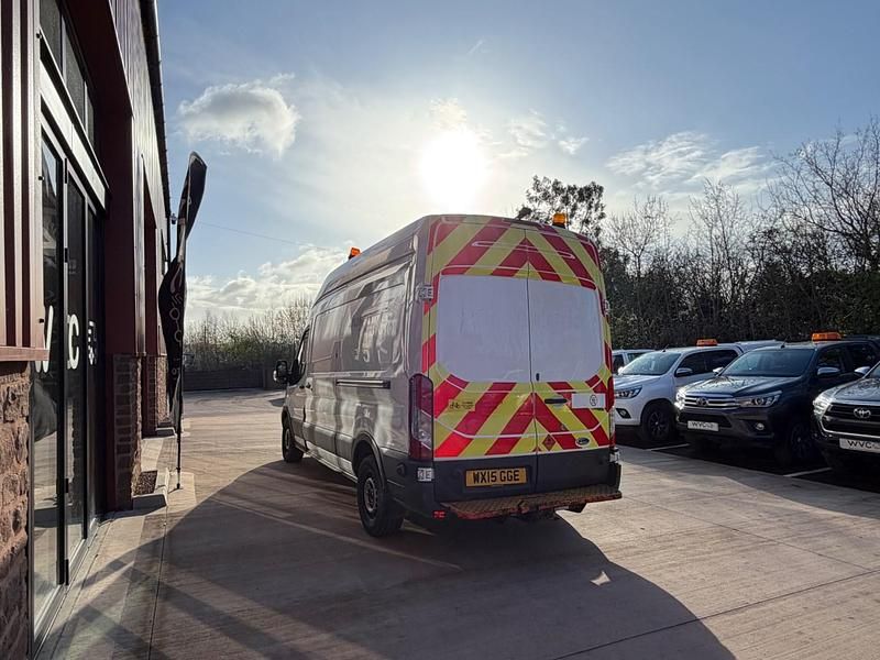 Used Ford Transit 155 HP (114 kW) 2015 White Van