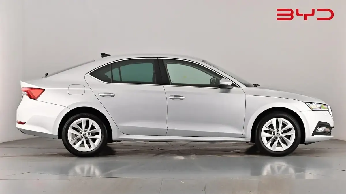 Used Skoda Octavia SE L 150 HP (110 kW) 2022 Brilliant silver Hatchback
