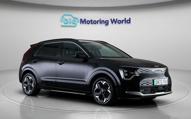 Used 2023 Kia e-Niro SUV | £21,900 (Super price) - Image 1/4