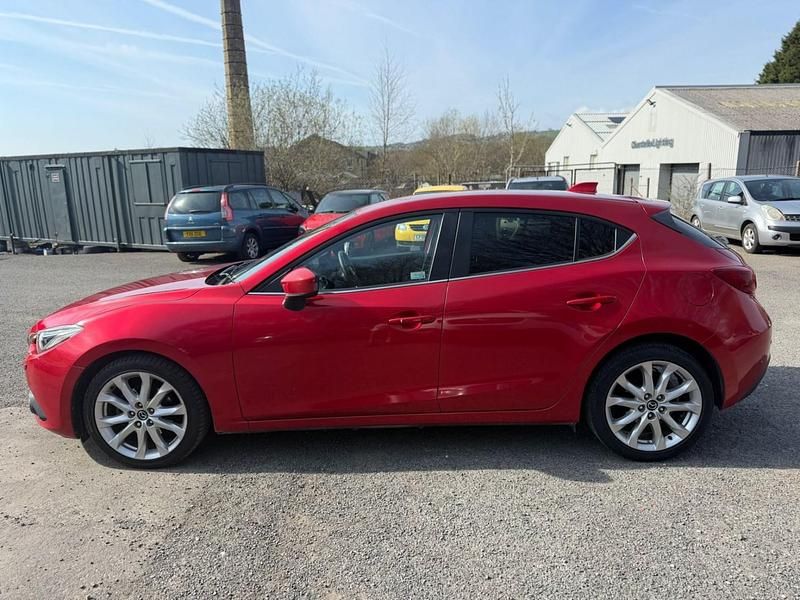 Used Mazda 3 Inclusive 150 HP (110 kW) 2014 Red Hatchback
