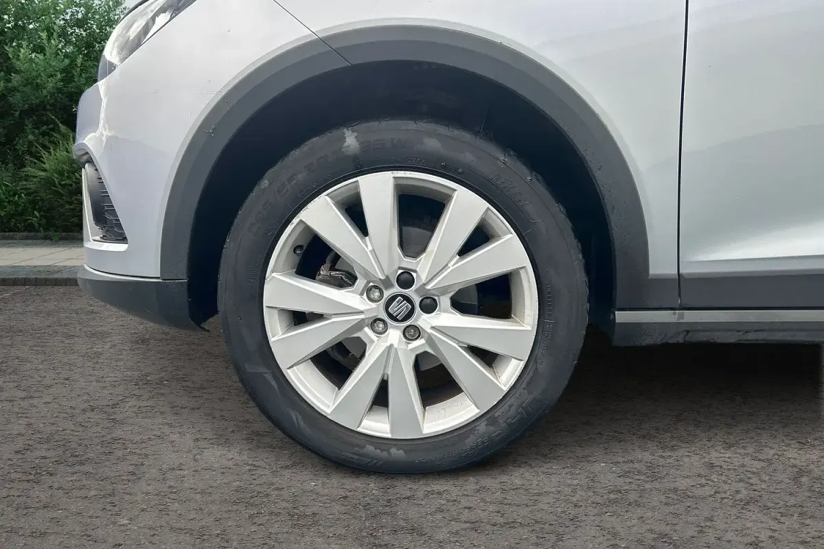 Begagnad Seat Arona XCELLENCE 115 HK (84 kW) 2018 Svart SUV