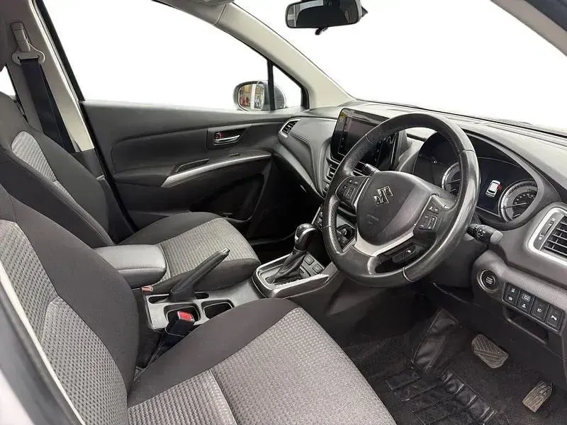 Used Suzuki SX4 S-Cross 116 HP (85 kW) 2023 Silver SUV