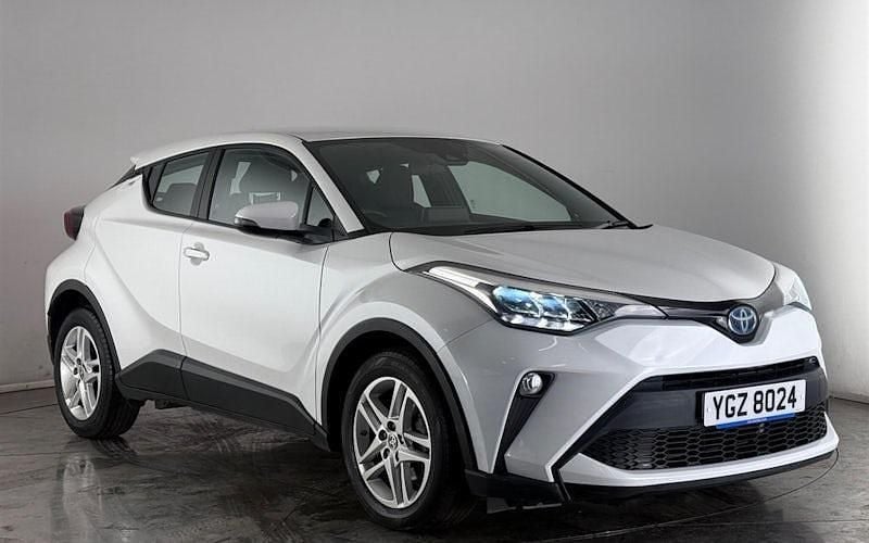 Used Toyota C-HR 122 HP (89 kW) 2023 White SUV