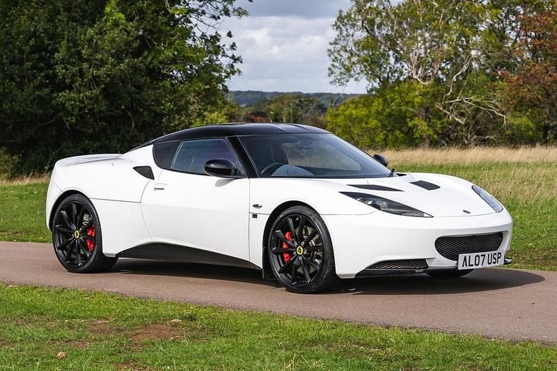 Aspen white / black Used 2013 Lotus Evora Coupe | £34,000 - Image 1/1