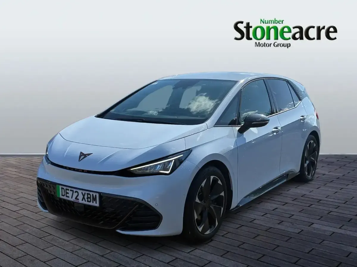 Używany Cupra Born e-Boost 169 kW (230 KM) 2023 Biały Hatchback