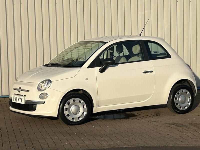 Used Fiat 500 Pop 69 HP (50 kW) 2011 White Hatchback