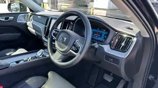 Used Volvo XC60 Ultra 247 HP (181 kW) 2025 SUV