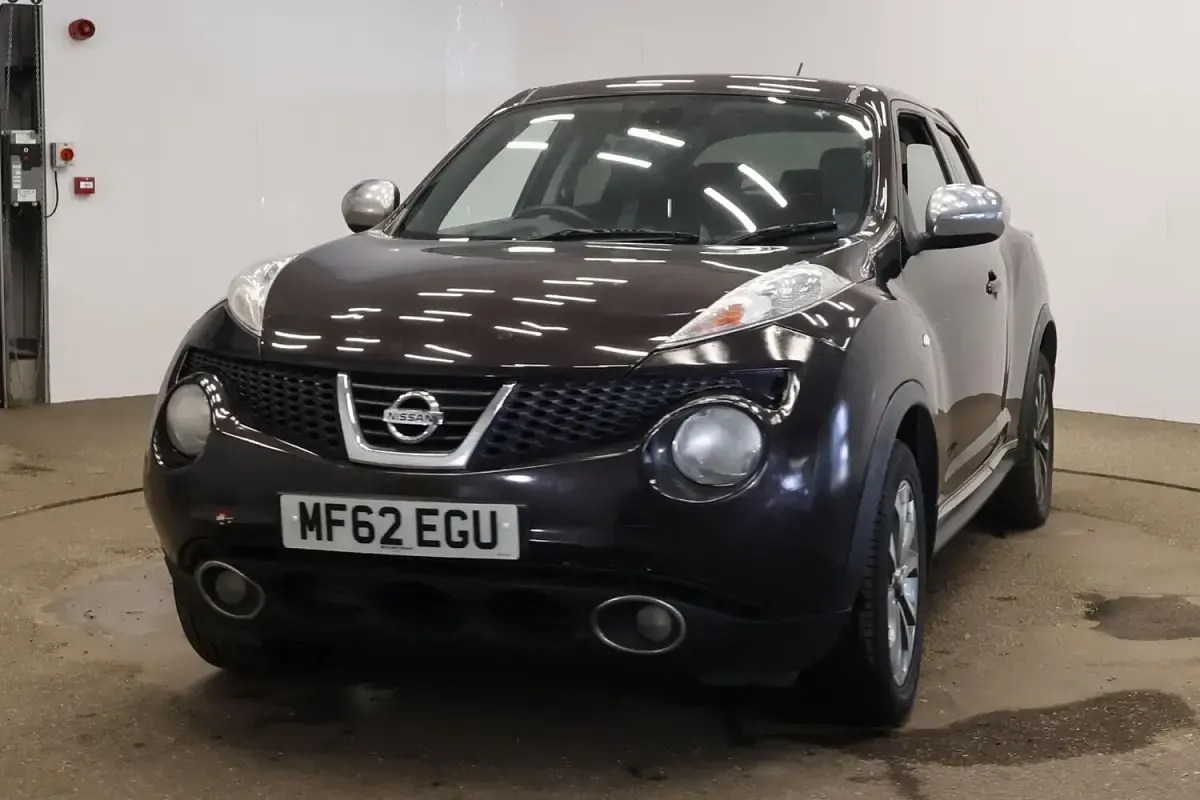 Used Nissan Juke Shiro 110 HP (80 kW) 2012 Mauve/purple SUV