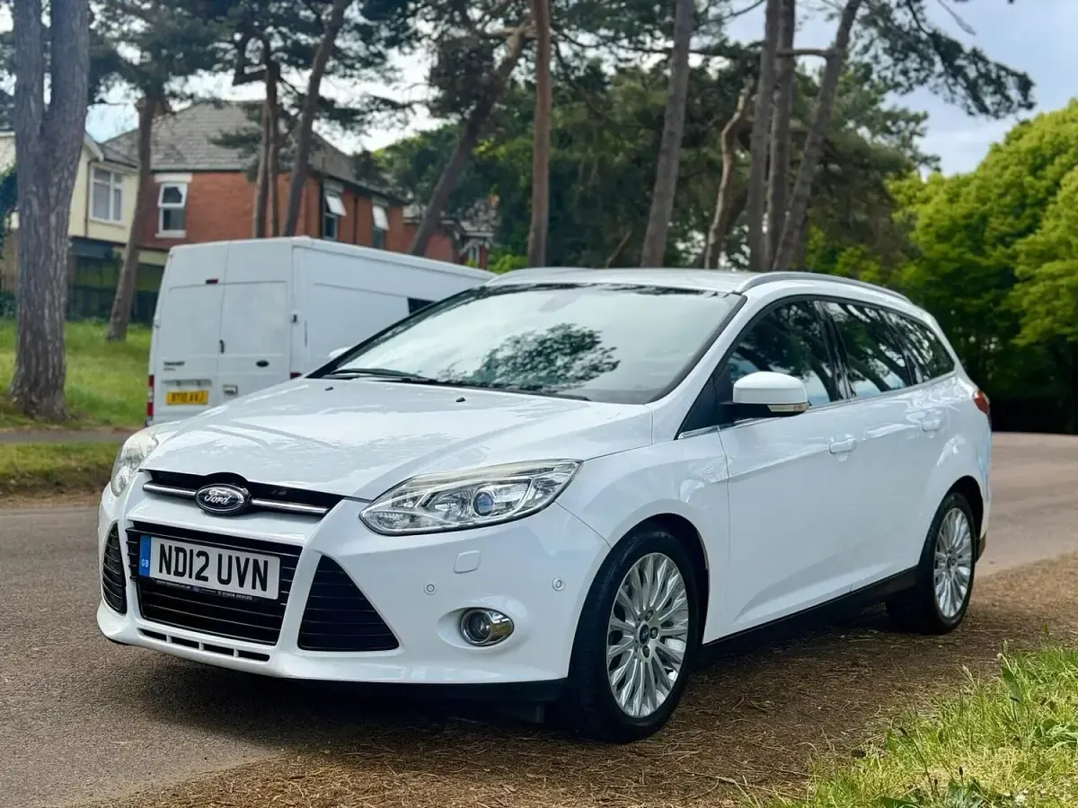 Used Ford Focus Titanium X 2012 White Estate