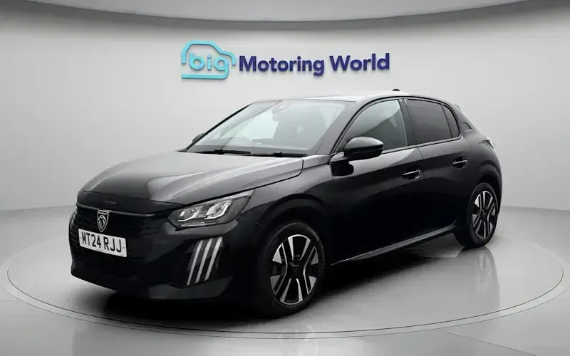 Used Peugeot 208 Allure 101 HP (74 kW) 2024 Black Hatchback
