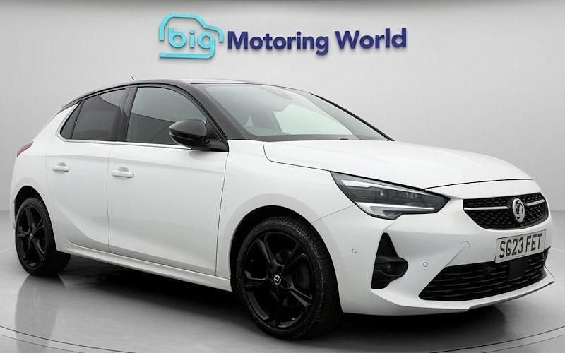 Used Vauxhall Corsa Ultimate 101 HP (74 kW) 2023 White Hatchback