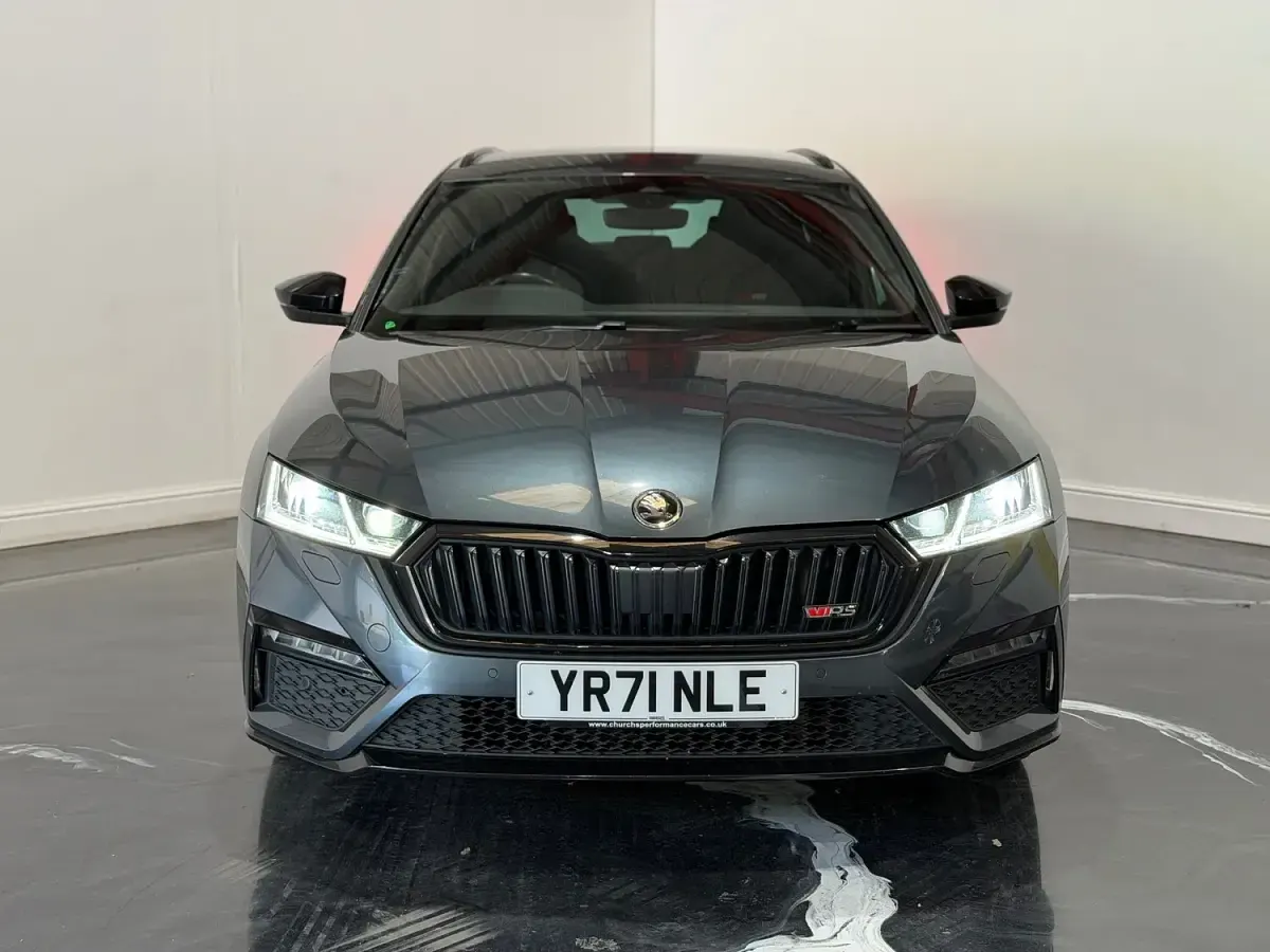 Used Skoda Octavia vRS 245 HP (180 kW) 2021 Grey Estate