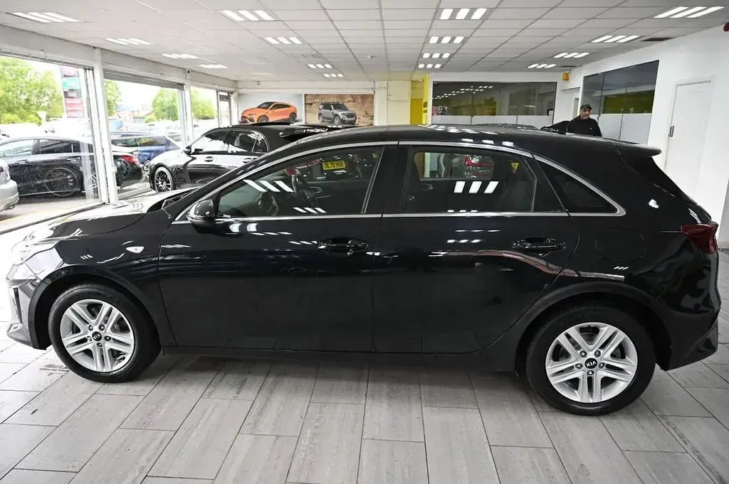 Used Kia Ceed 134 HP (98 kW) 2021 Black Hatchback