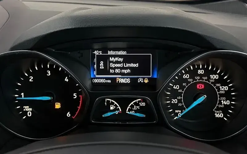Usado Ford Grand C-Max Titanium 120 HP (88 kW) 2019 Monovolume