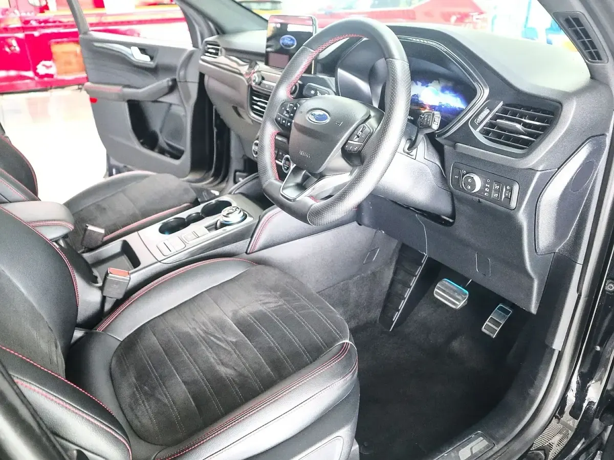 Used Ford Kuga ST-Line 120 HP (88 kW) 2022 Black SUV
