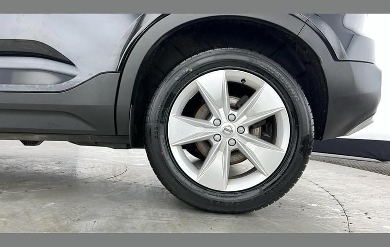 Used Volvo XC40 Core 161 HP (118 kW) 2023 Black SUV