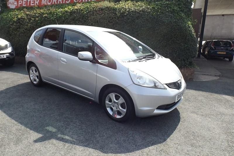 Silver Used 2010 Honda Jazz ES Hatchback | £3,995 (Fair price) - Image 1/1