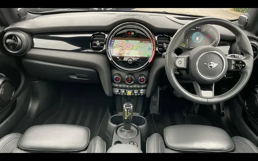 Used Mini Cooper SE Hatch 133 kW (181 HP) 2023 Black Hatchback