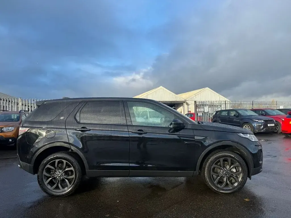 Used Land Rover Discovery Sport Landmark 180 HP (132 kW) 2019 Black SUV
