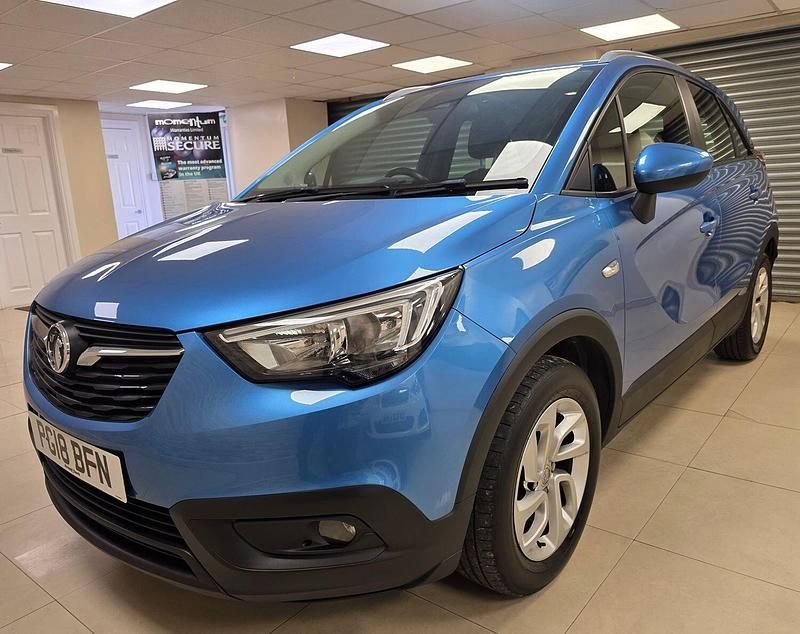 Used Vauxhall Crossland X 81 HP (59 kW) 2018 Blue SUV