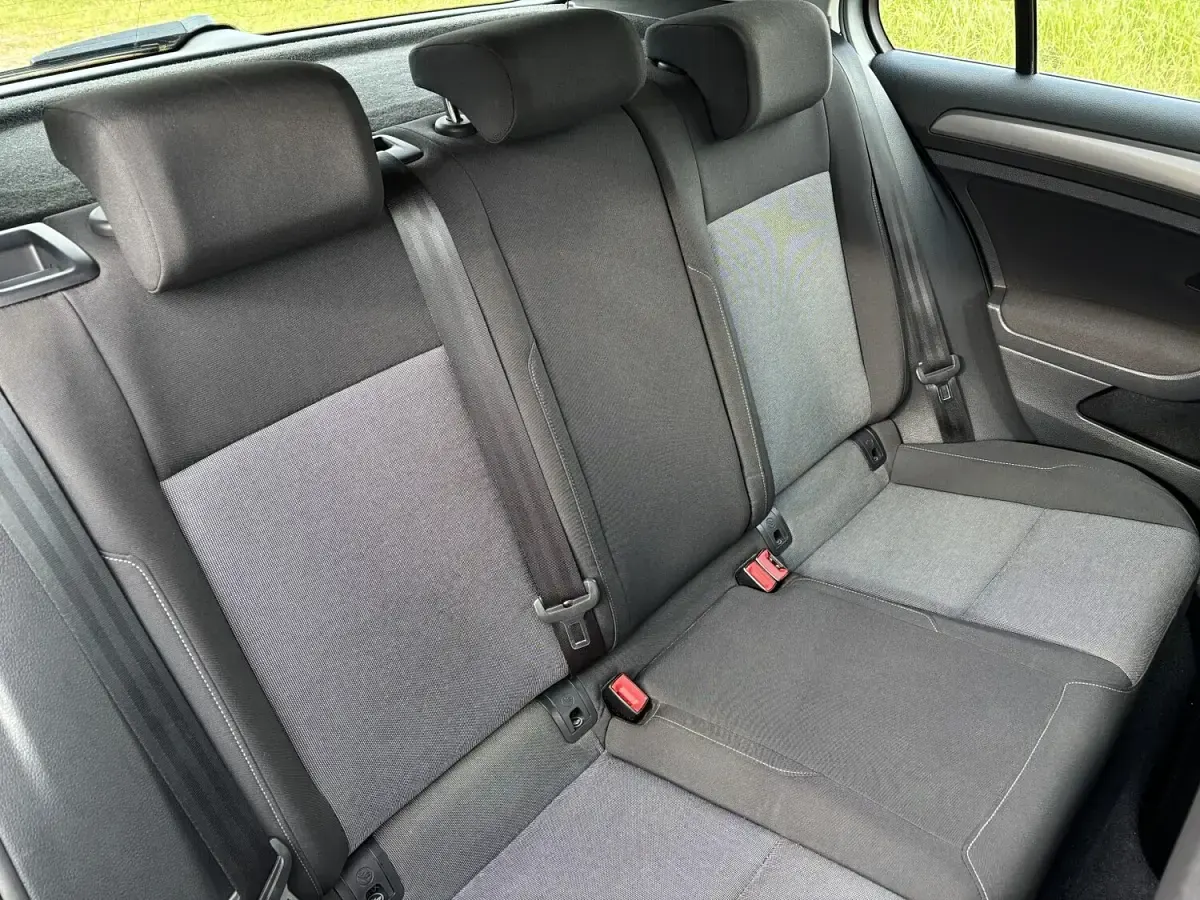 Used VW Golf VII S 110 HP (80 kW) 2016 Silver Hatchback