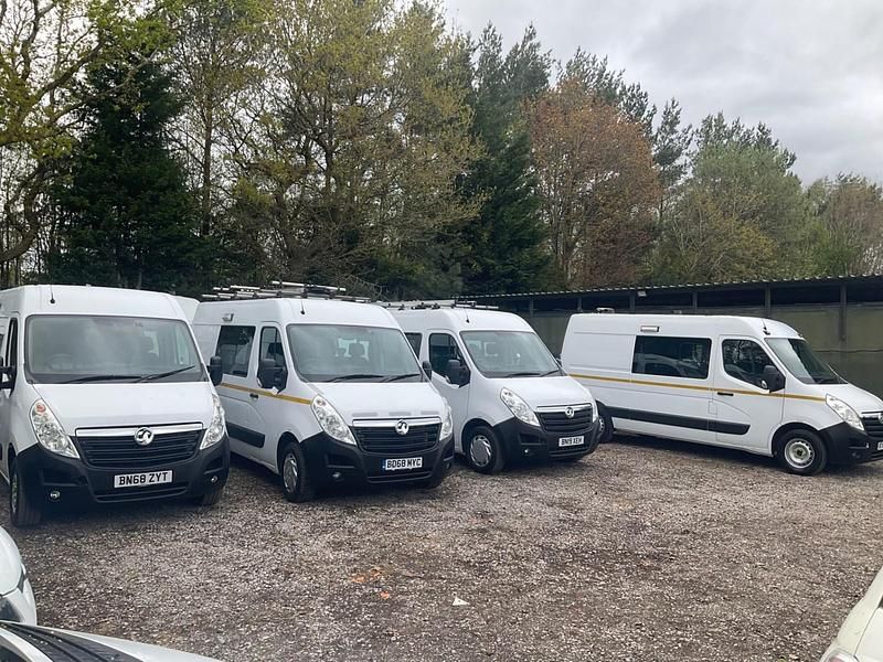 White Used 2018 Vauxhall Movano Van | £7,995 (Good price) - Image 1/4