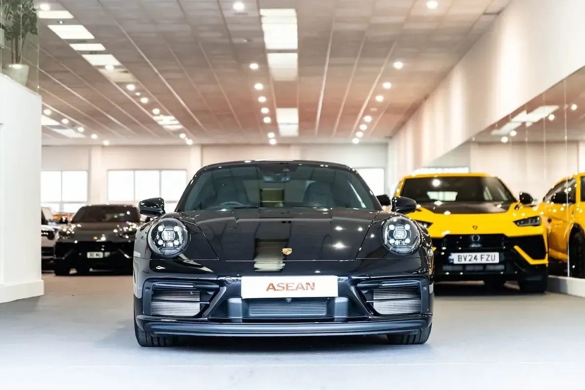 Used Porsche 992 473 HP (347 kW) 2023 Black Coupe