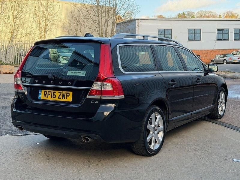 Used Volvo V70 SE Lux 181 HP (133 kW) 2016 Black Estate
