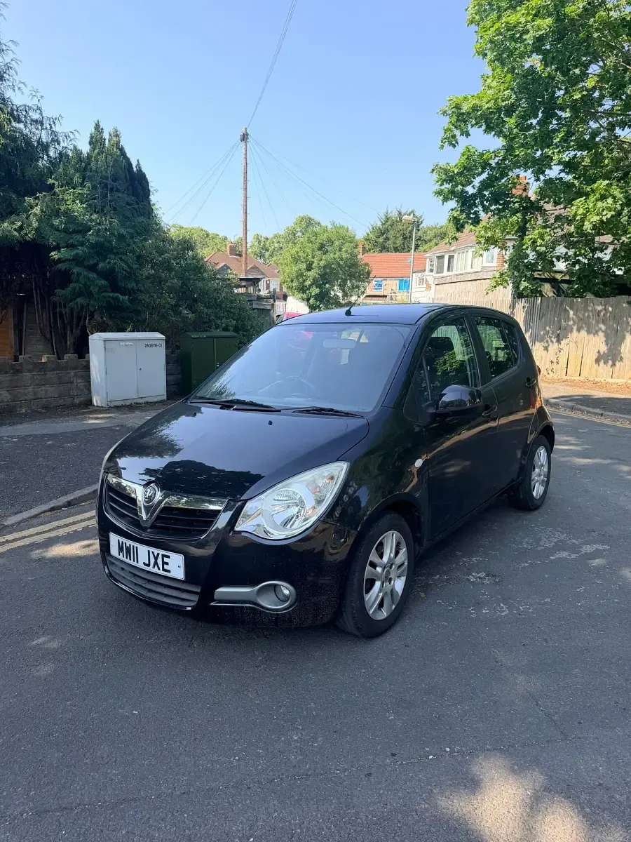 Used Vauxhall Agila 94 HP (69 kW) 2011 Black MPV