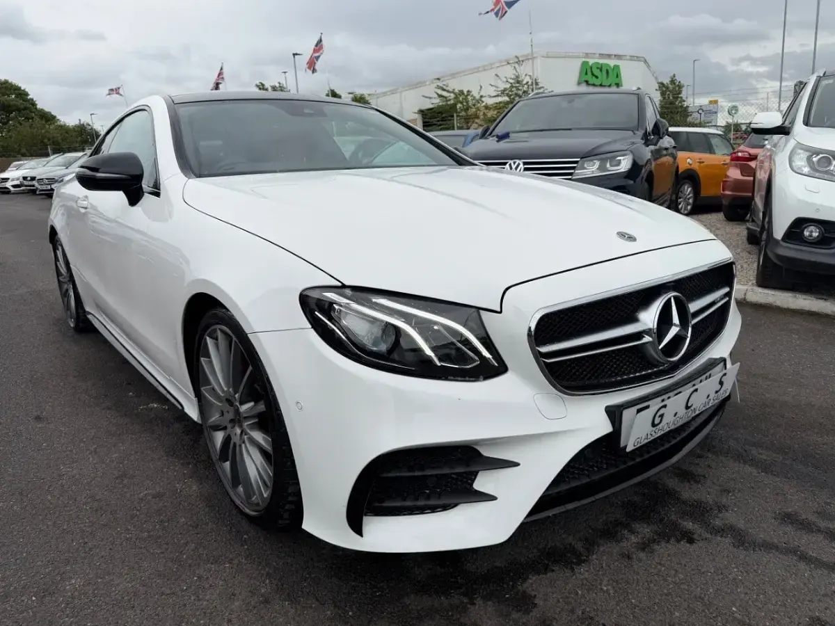 Used Mercedes E220 AMG Line Premium 194 HP (142 kW) 2018 White Coupe