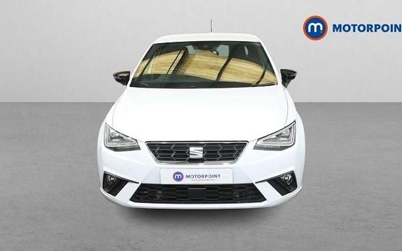 Used Seat Ibiza FR Sport 116 HP (85 kW) 2024 White Hatchback