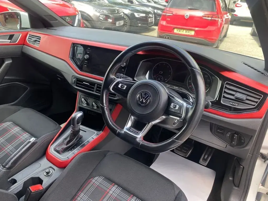 Used VW Polo GTI 200 HP (147 kW) 2019 White Hatchback