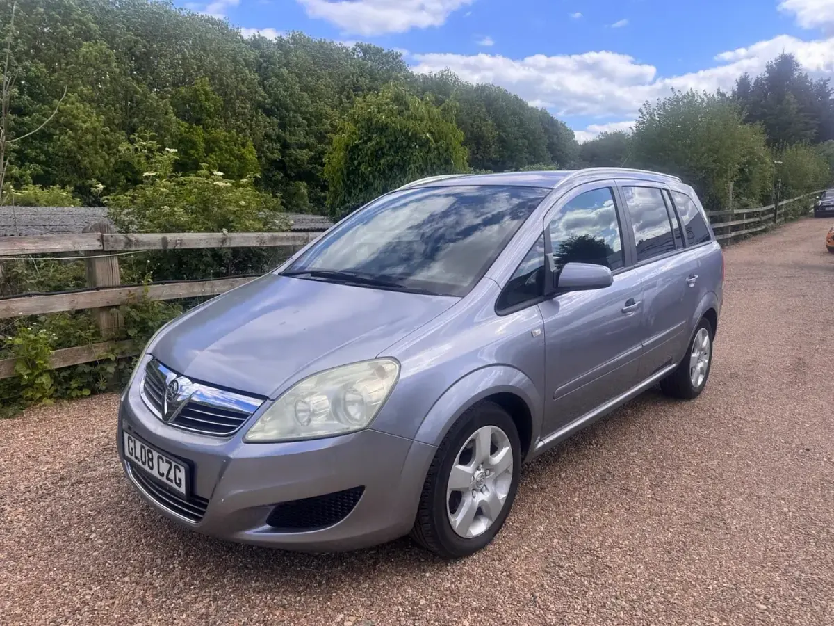 Used Vauxhall Zafira 105 HP (77 kW) 2008 Silver MPV