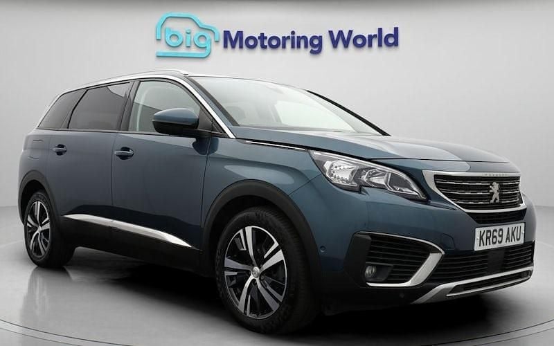 Green Used 2019 Peugeot 5008 Allure MPV | £15,500 (Fair price) - Image 1/4