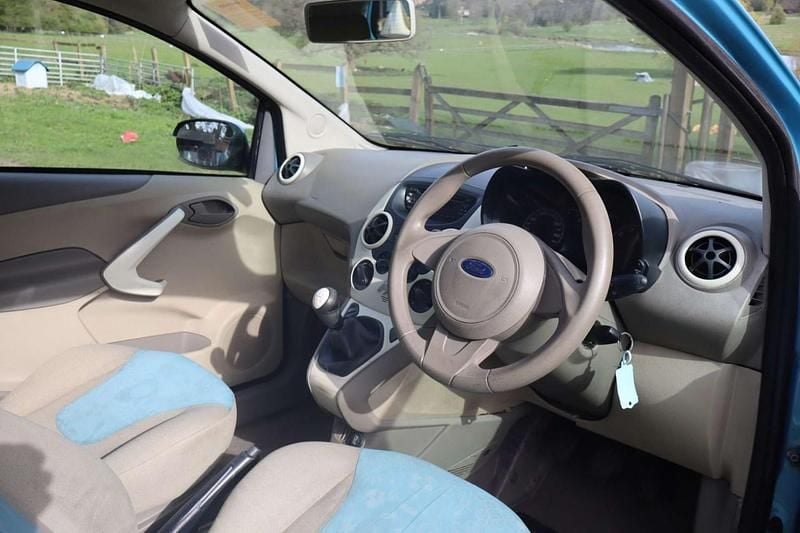 Używany Ford Ka Style 69 KM (50 kW) 2009 Niebieski Hatchback