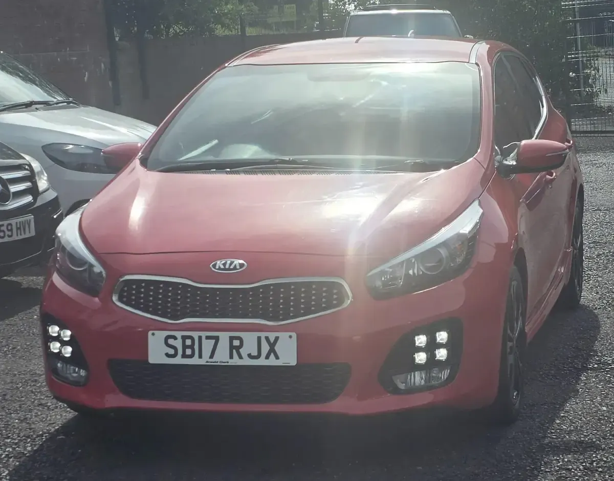 Used Kia Ceed GT-Line 136 HP (100 kW) 2017 Red Hatchback