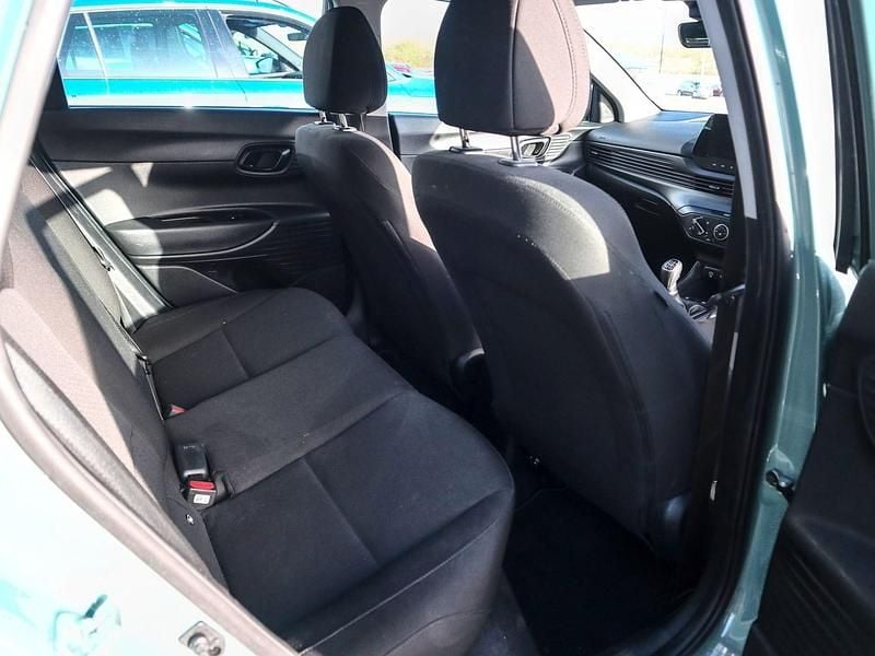 Used Hyundai i20 Advanced 100 HP (73 kW) 2025 Mangrove green Hatchback