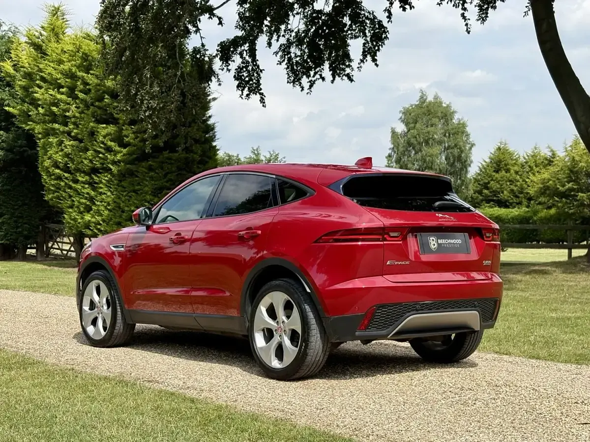 Used Jaguar E-Pace 180 HP (132 kW) 2019 Red SUV