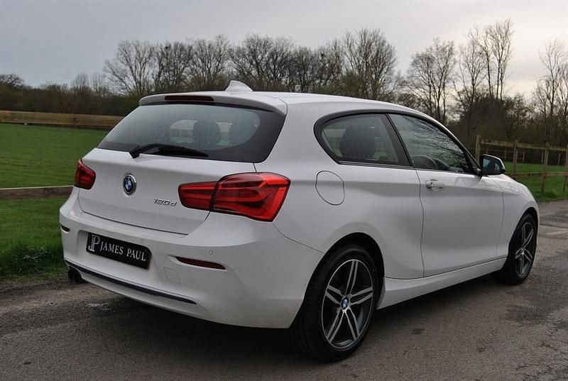 Used BMW 120 Sport Line 2016 White Hatchback