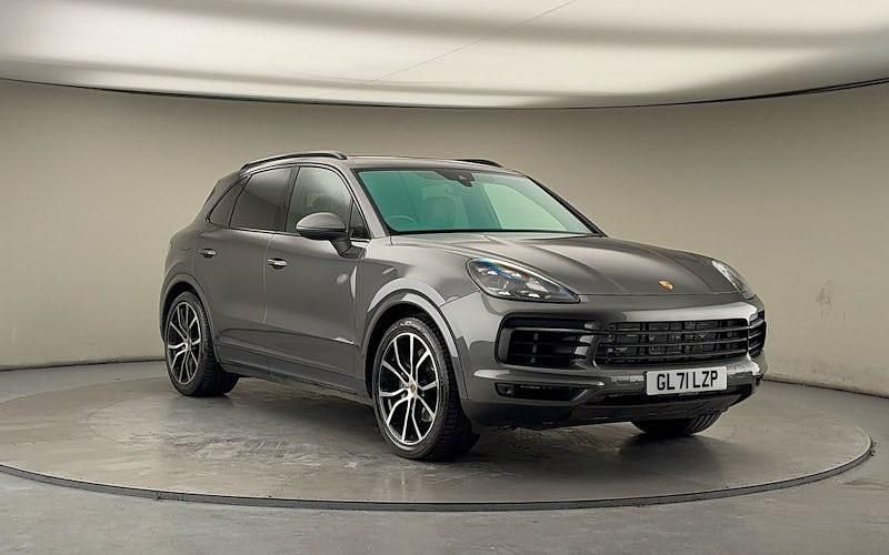 Used Porsche Cayenne 340 HP (250 kW) 2021 Quartzite grey SUV